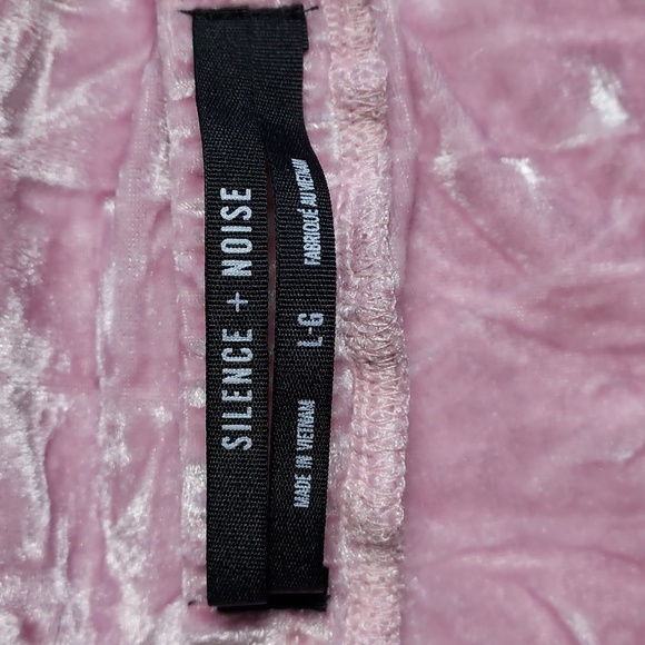 Urban Outfitters Silence + Noise NWT Pink Crushed Velvet Midi Dress Size L - Picture 5 of 8